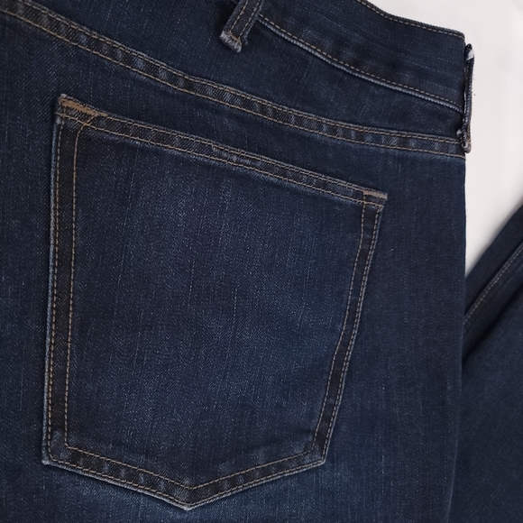 Old Navy Slim Straight Blue Denim Jeans Sz 40x34 - Picture 3 of 6